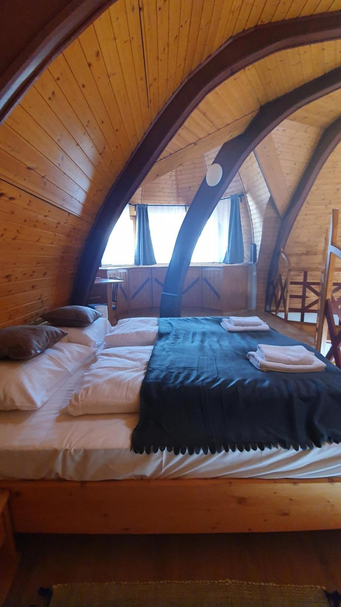 Pannonia Apartman Esztergom Room photo